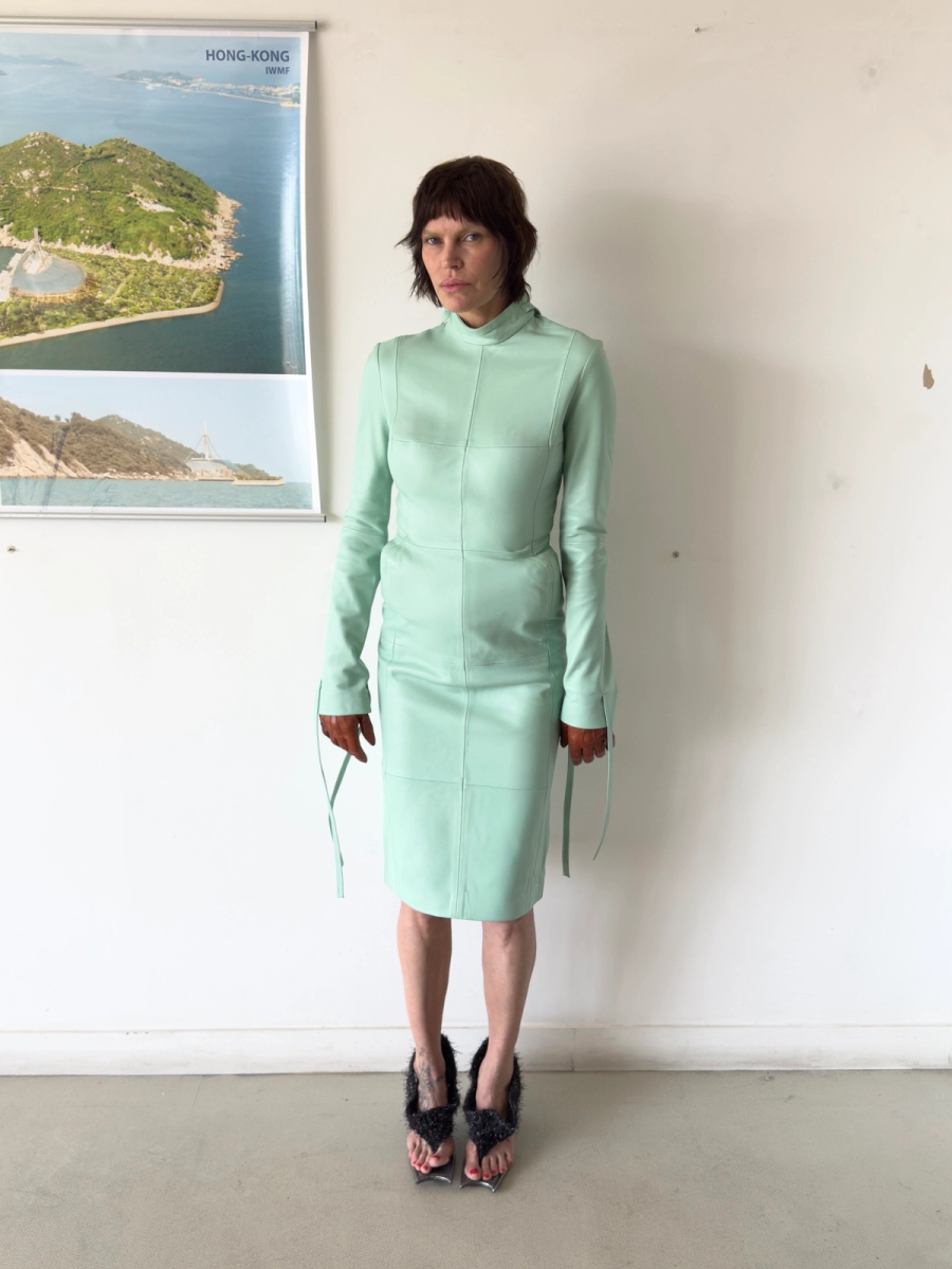 From left to right: Dress Ilona, Gloves Squillace, Shoes Paula Canovas Del Vas - Top and shoes Paula Canovas Del Vas, Trousers Courrèges