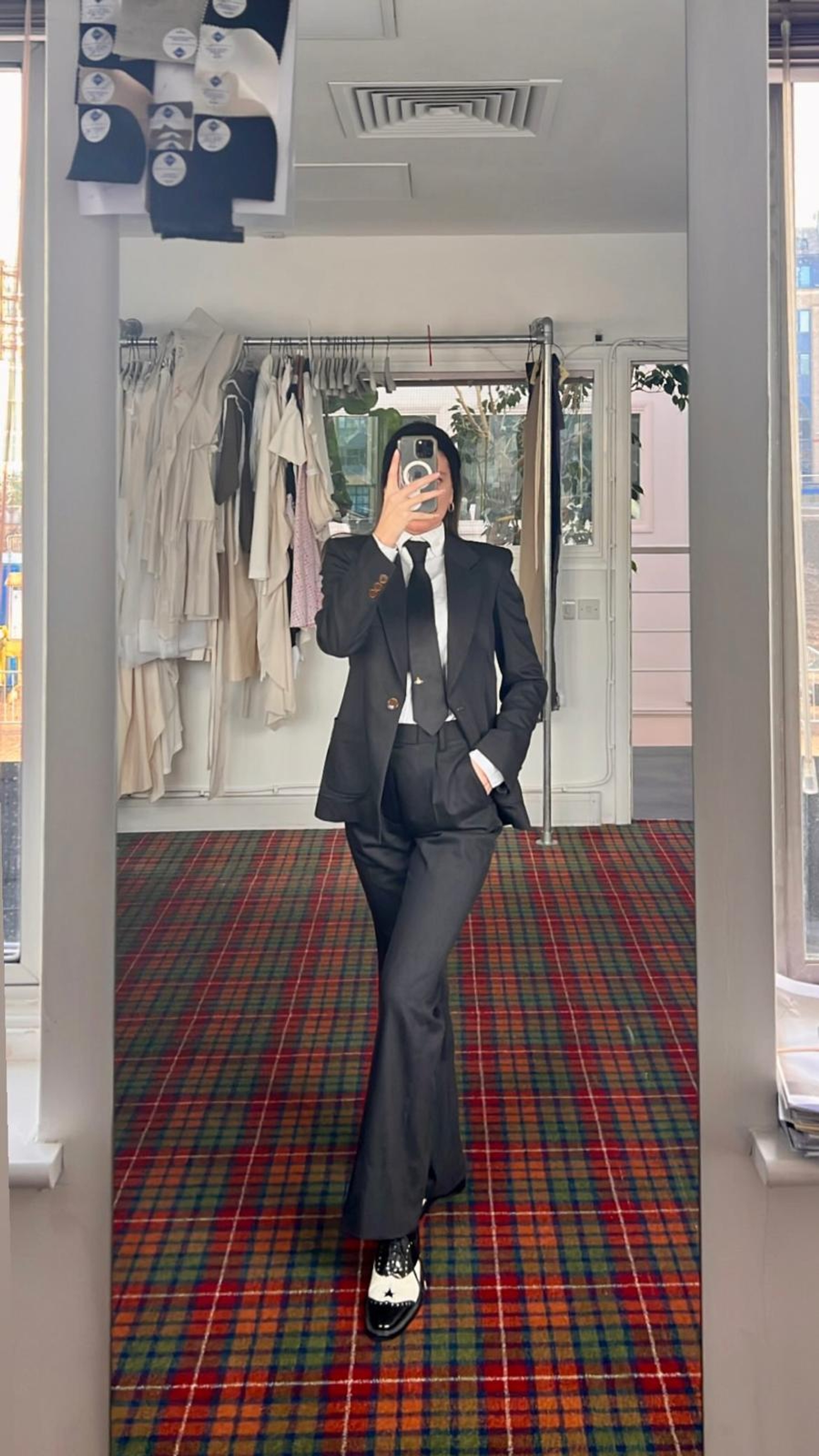 Suit, Shirt & Tie Vivienne Westwood, Shoes Vintage Dolce & Gabbana, Headband no brand
