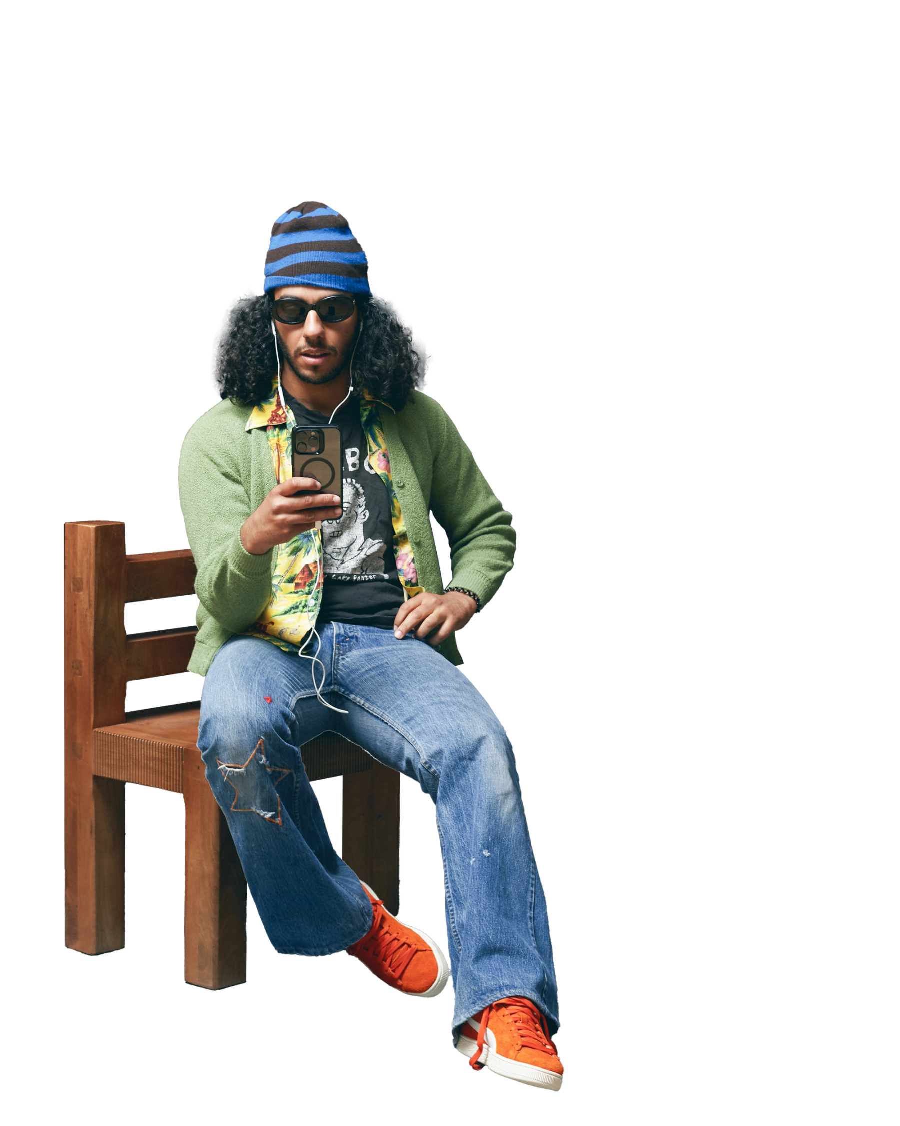 T-shirt, Shirt, Cardigan & Beanie vintage, Jeans Levi’s, Shoes Puma, Sunglasses Celine