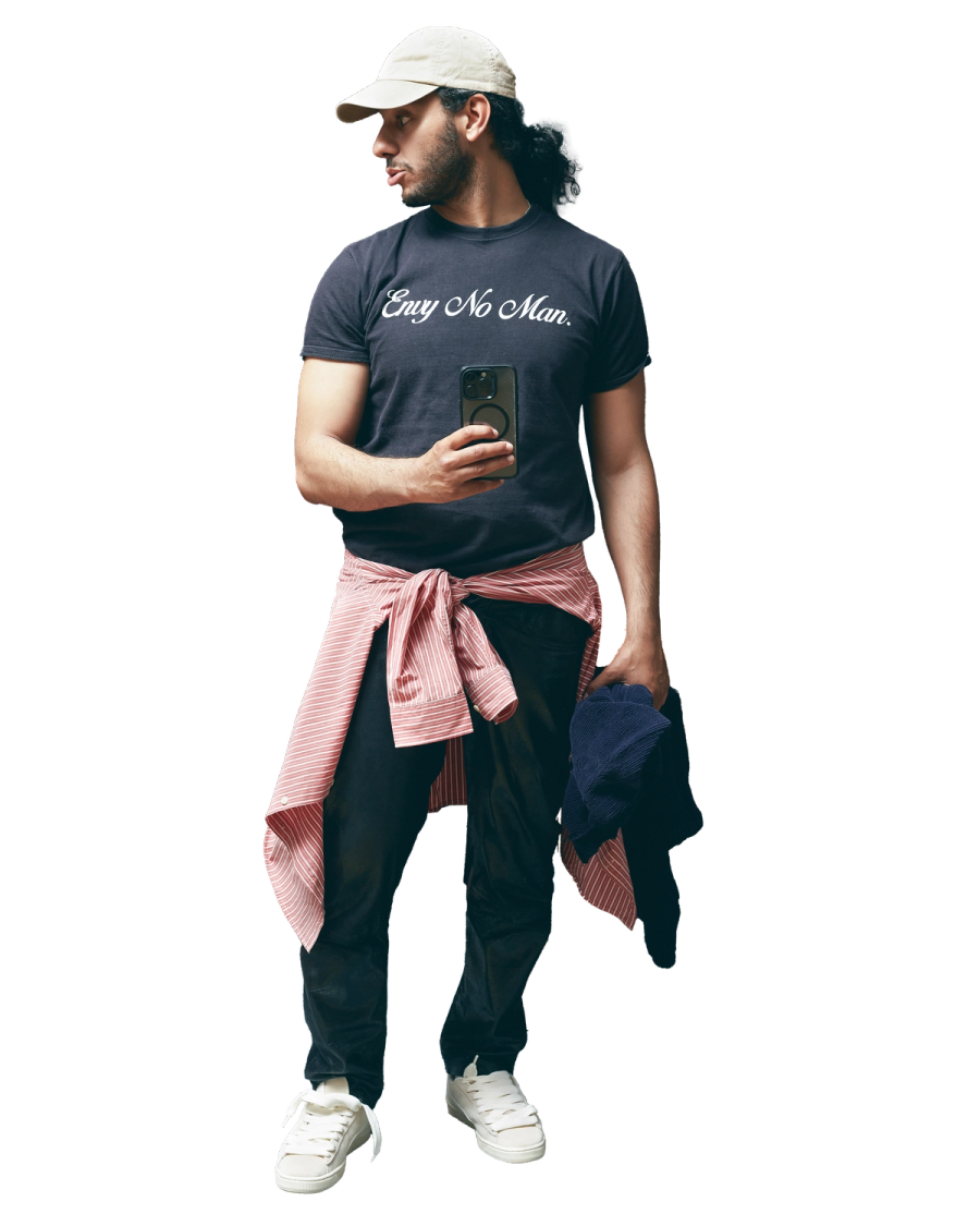 T-shirt Delyla, Knitwear Dries Van Noten, Shirt Dockers, Trousers Holiday, Shoes Puma, Cap vintage