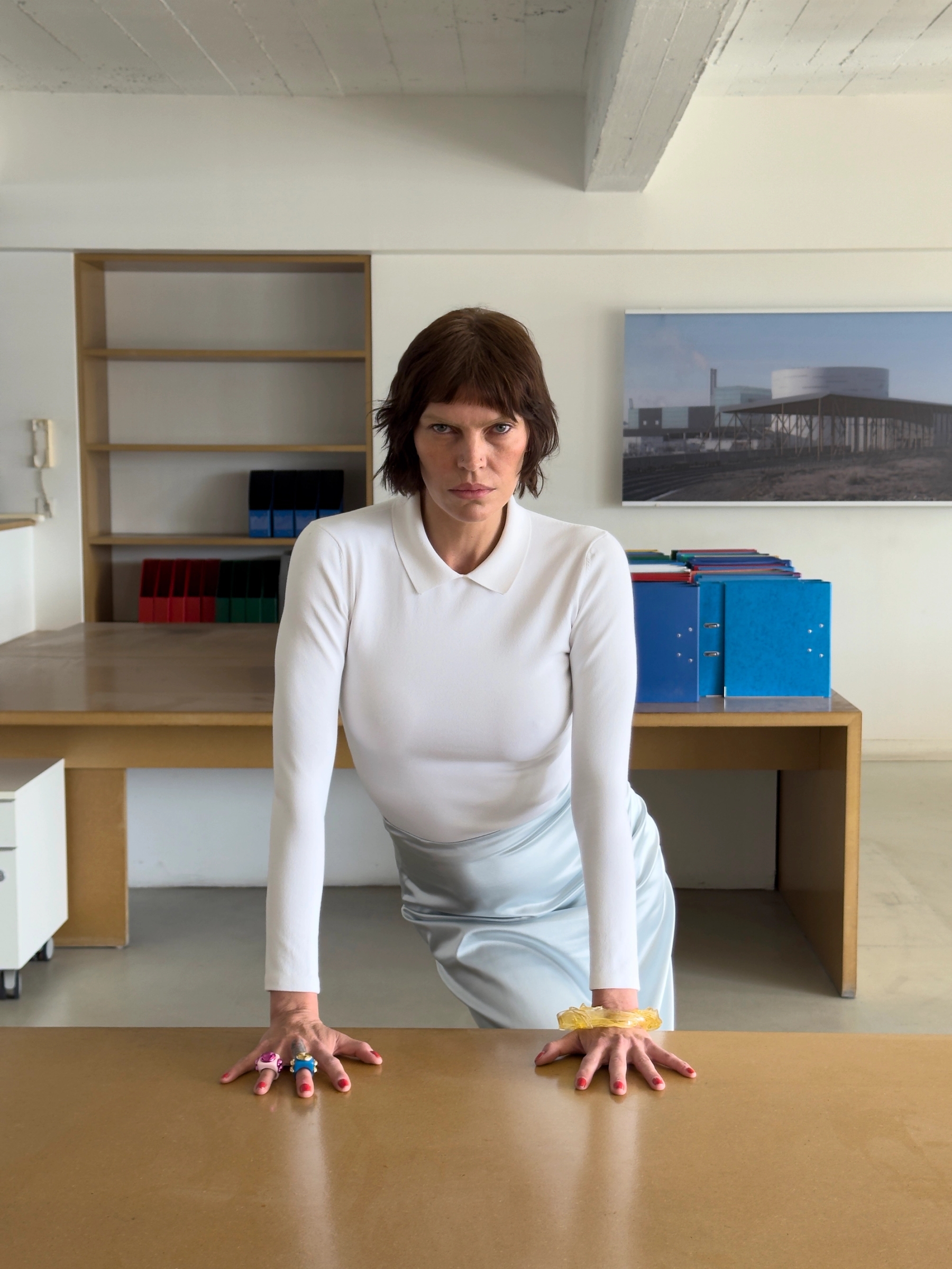 Top and skirt Delpozo, Rings La Manso, Bracelet Tétier Bijoux