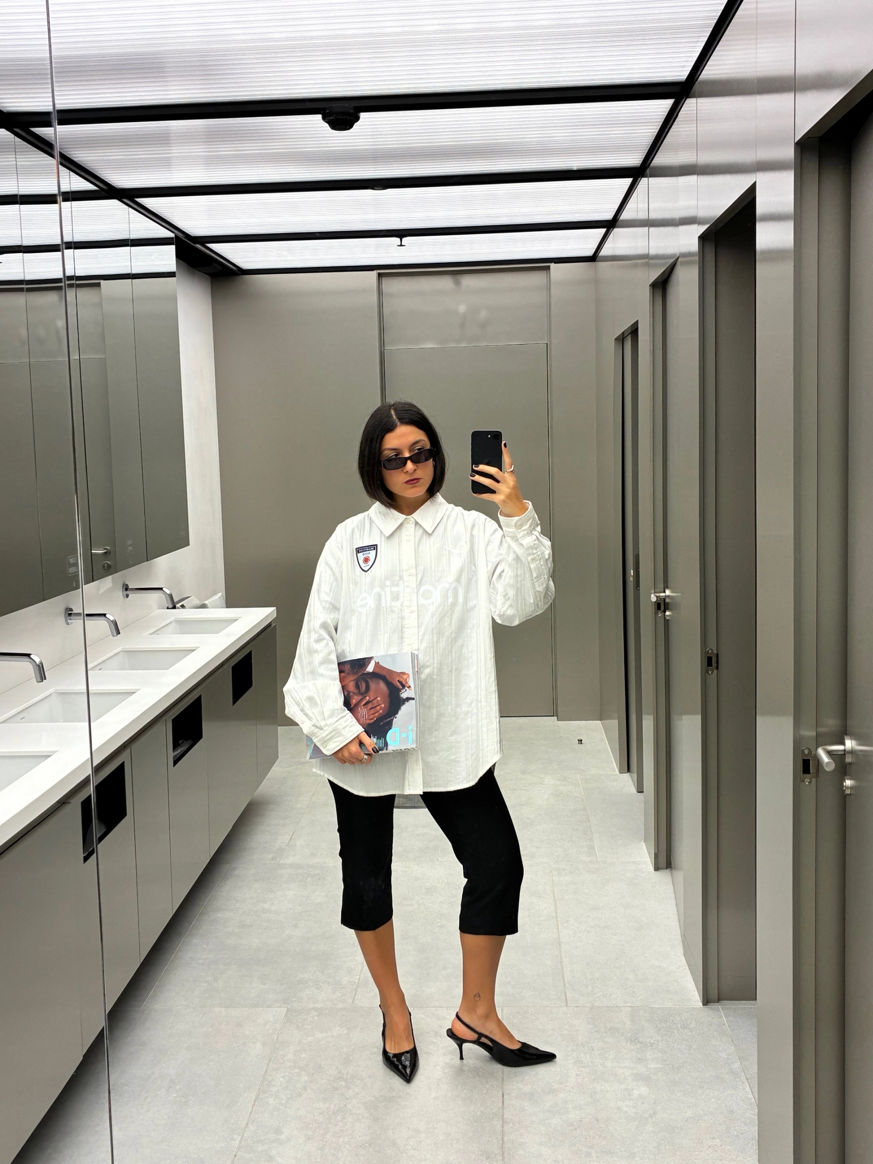 Shirt Martine Rose x Nike, Trousers COS, Shoes and glasses Vintage | Magazine: i-D