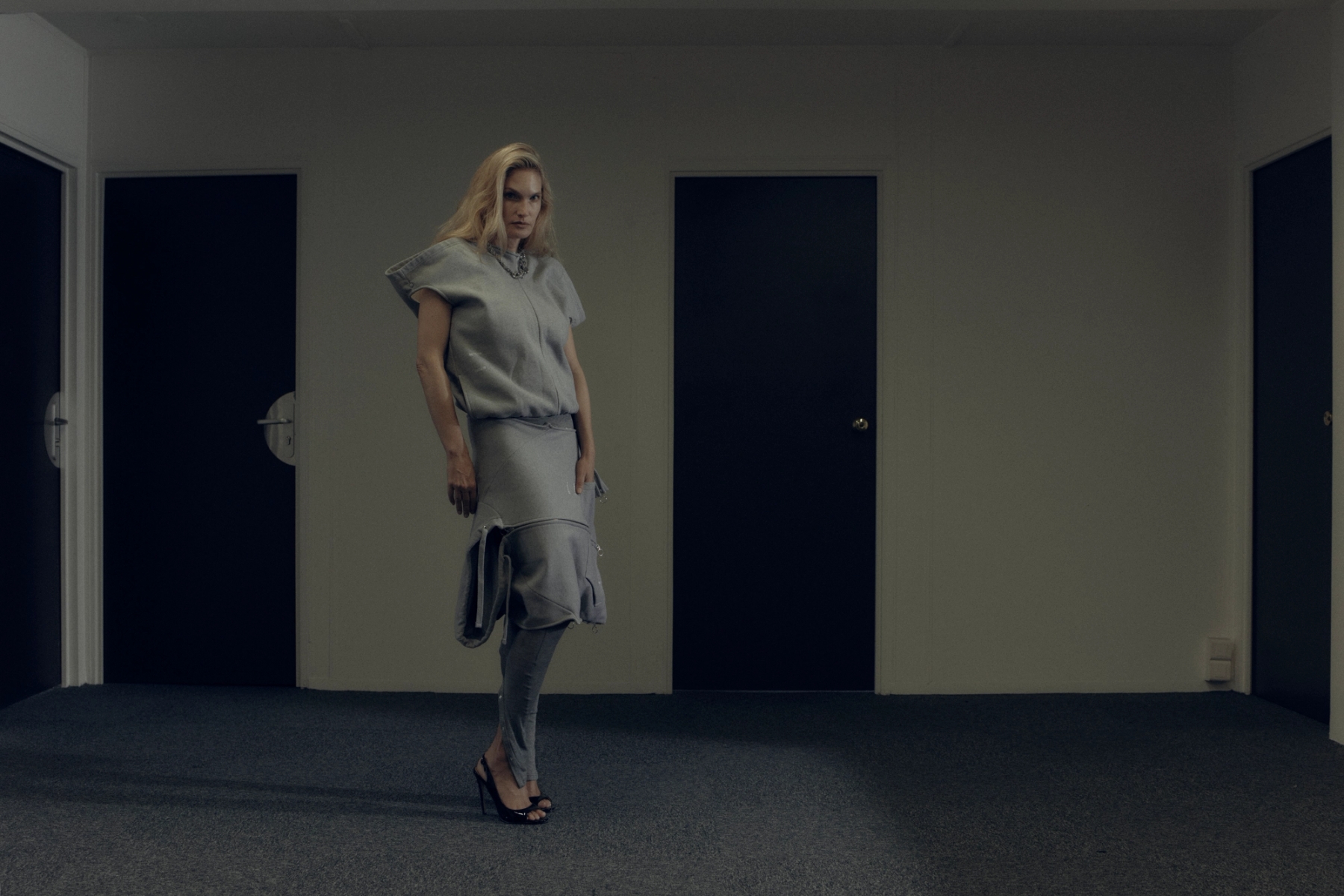 Top, Skirt & Jumpsuit Setchu, Shoes Ottolinger, Necklace Justine Clenquet