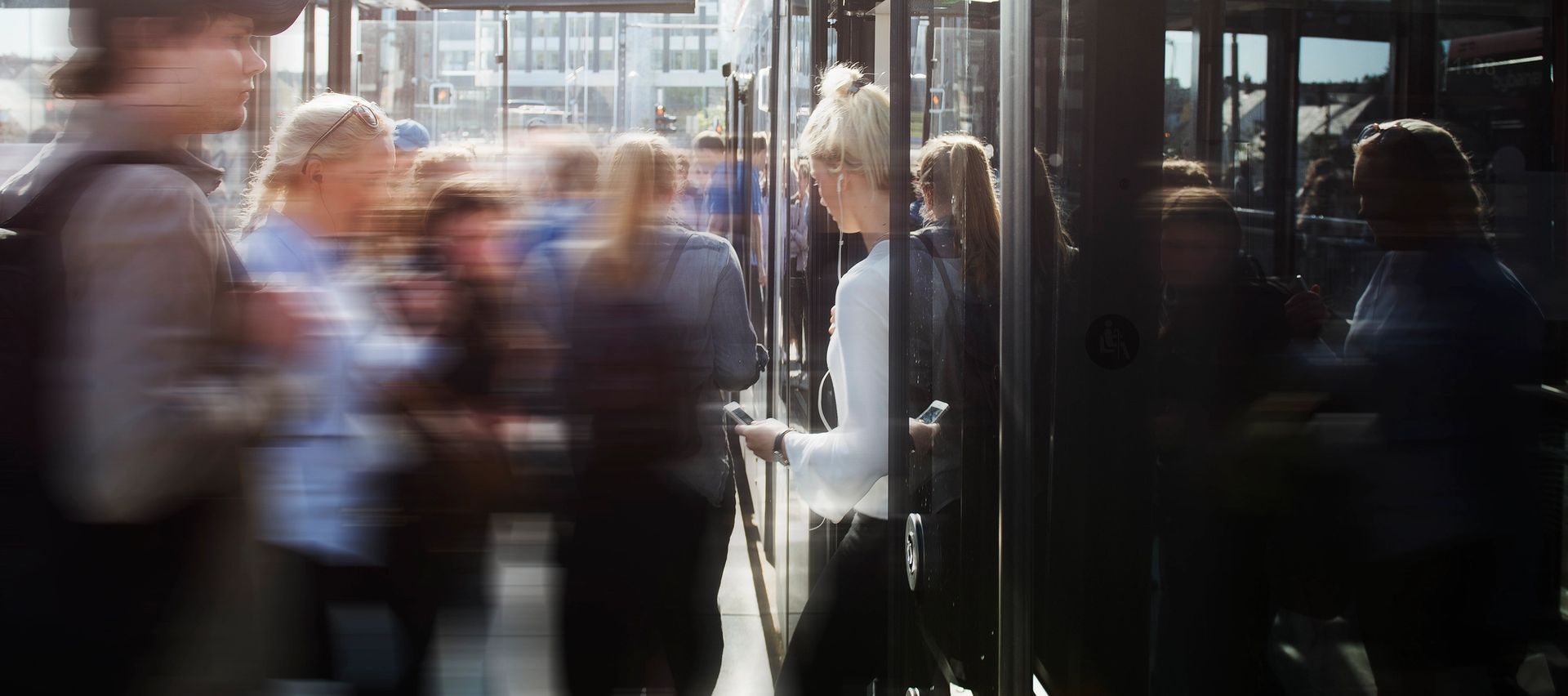 Folkemylder på offentlig transport