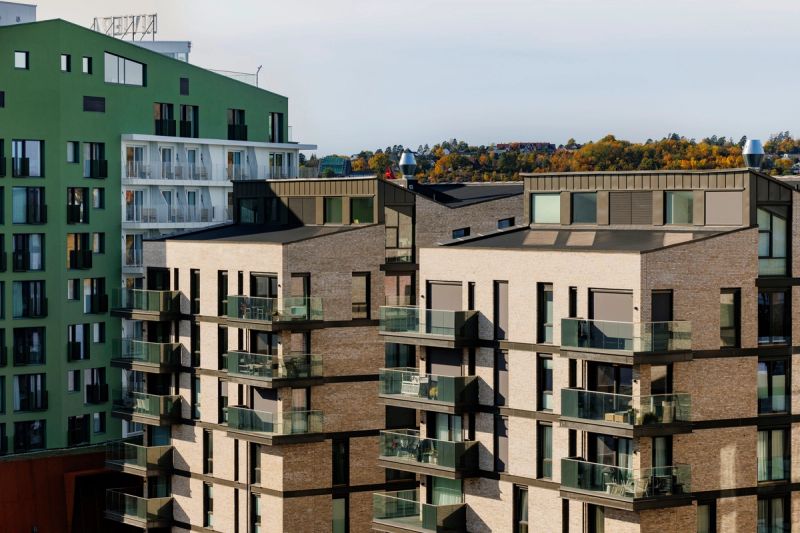 Foto av tre ulike bygg på Verket i Moss