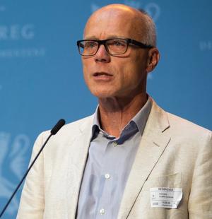 Bjørn G. Iversen i FHI har jobbet med å samle info og lage anbefalinger om munnbind.