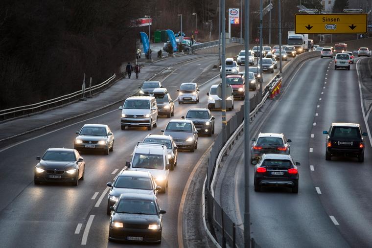 DIESELFORBUD: På grunn av lave temperaturer og stillestående luft blir det innført et midlertidig forbud mot å kjøre dieselbiler på kommunale veier 17. januar i fjor.