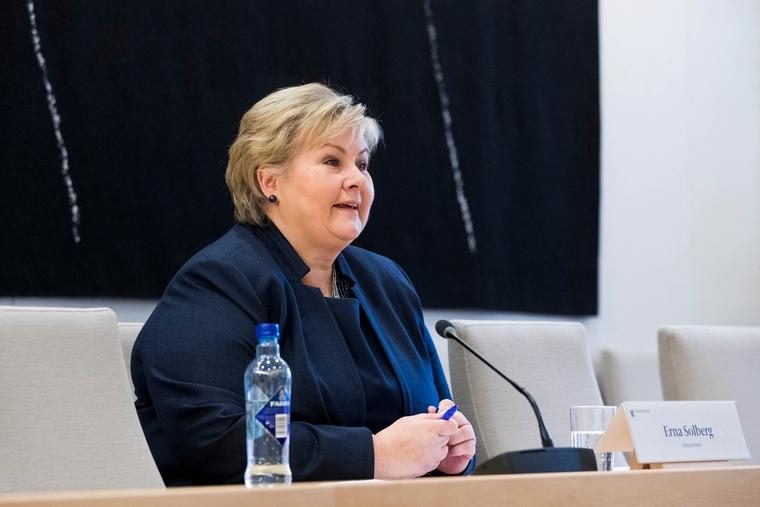 Statsminister Erna Solberg (H) skal delta på høringen om objektsikring.