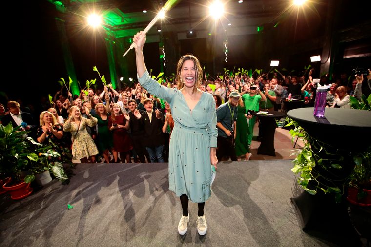 Lan Marie Berg (MDG) feirer partiets valgresultat i Oslo.