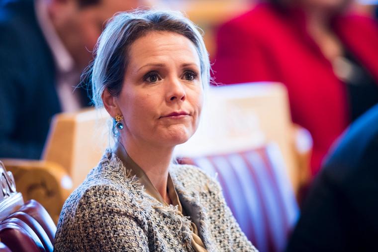 Linda Hofstad Helleland (H) har sluttet som barne- og likestillingsminister.
