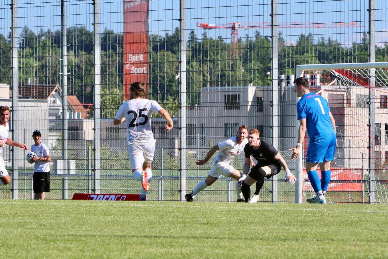 3er-Kette steht für 3 Tore