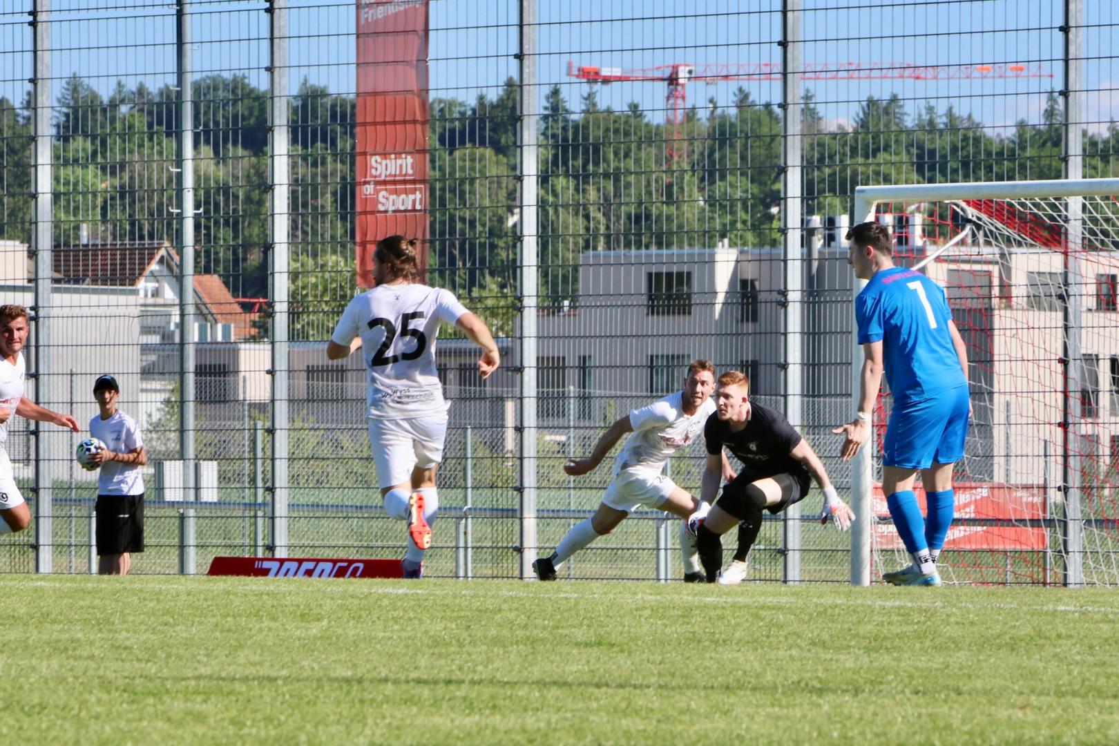 3er-Kette steht für 3 Tore