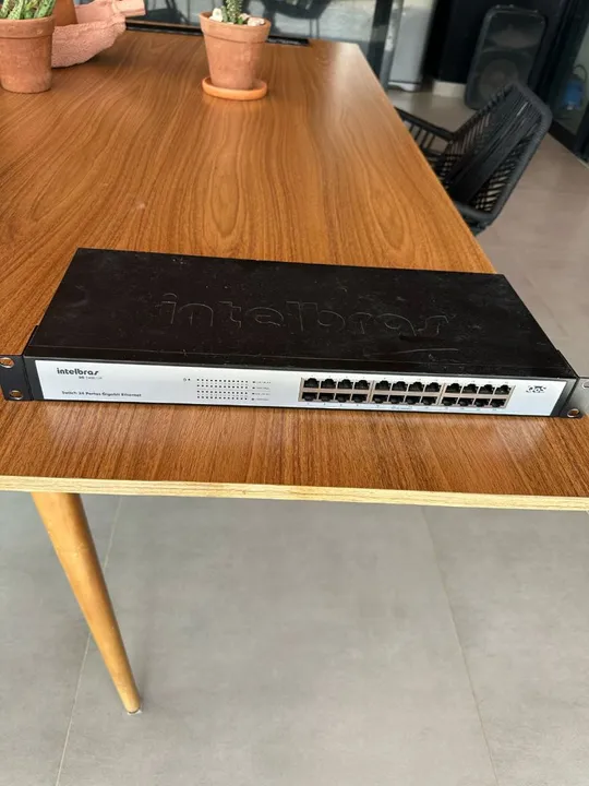 Switch de Rede intelbras 24 Portais