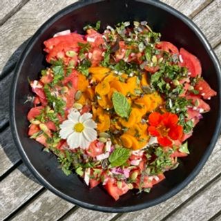 Photo de Fraîcheur de tomates, douceur de carottes & riz aux herbes