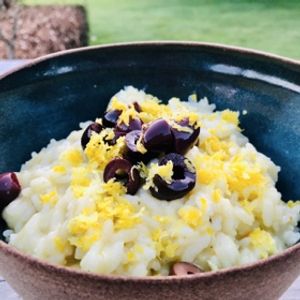 Risotto parmesan, olives et zestes de citron