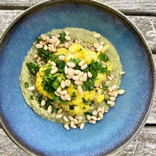 Photo de Chou-fleur au cumin et curcuma et crème de haricots blancs