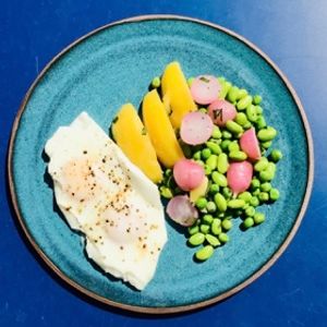 Photo de MÉLI-MÉLO DE LÉGUMES ET SON OEUF POCHÉ