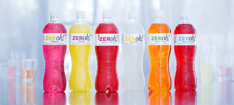 Bouteilles de ZerOh! alignées
