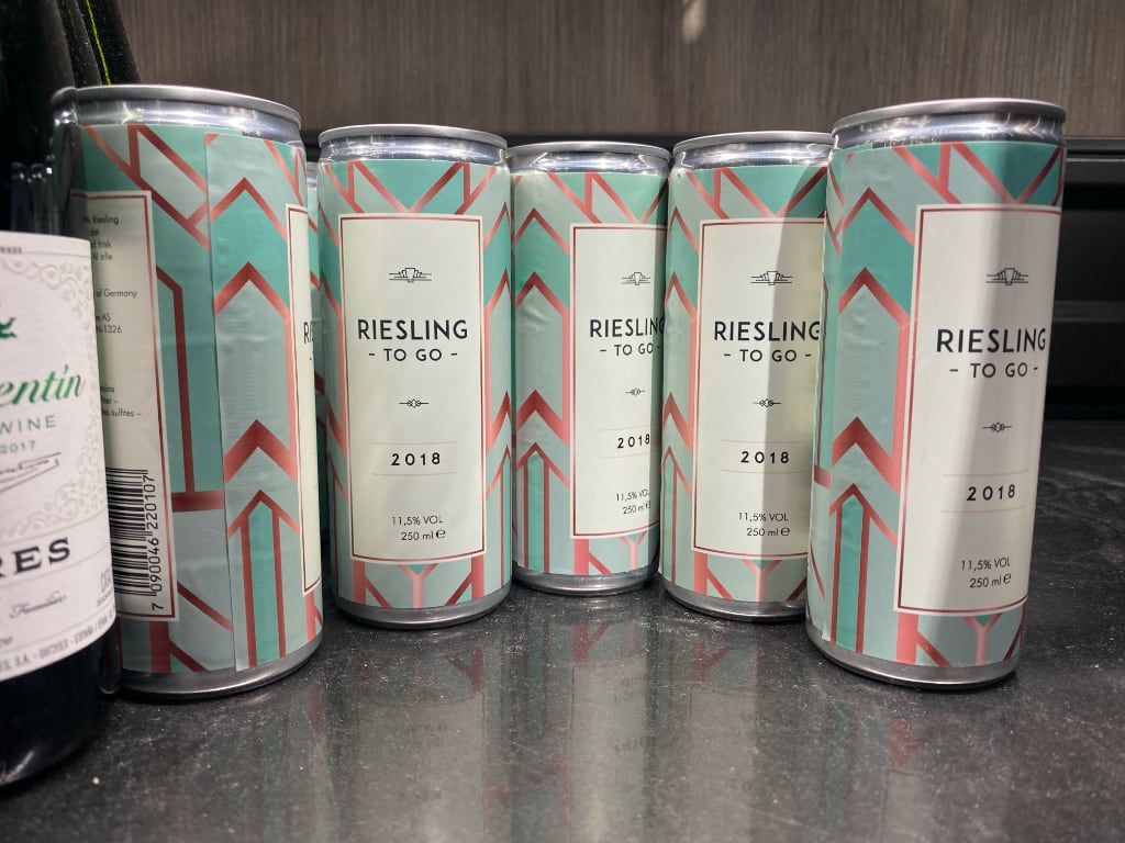 Vin en canettes d'aluminium