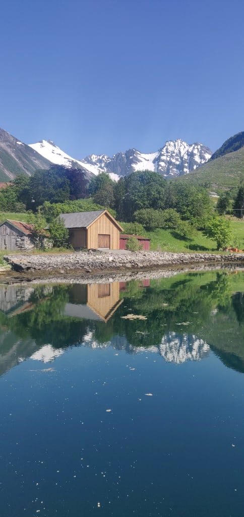 Hjørundfjord