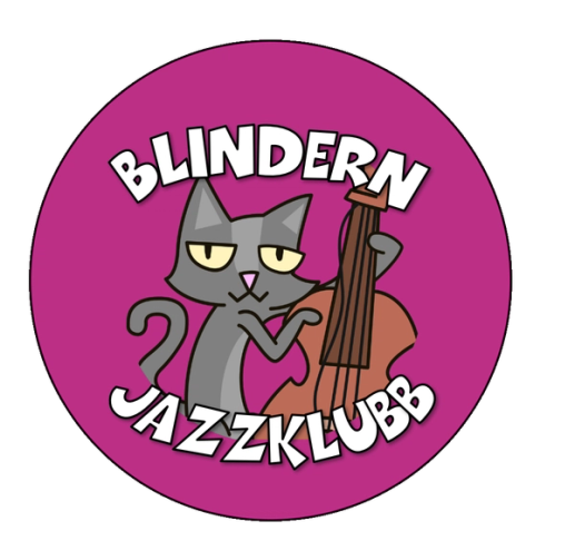 Rund, rosa logo med teksten «Blindern Jazzklubb» rundt en tegnet grå katt som spiller kontrabass.