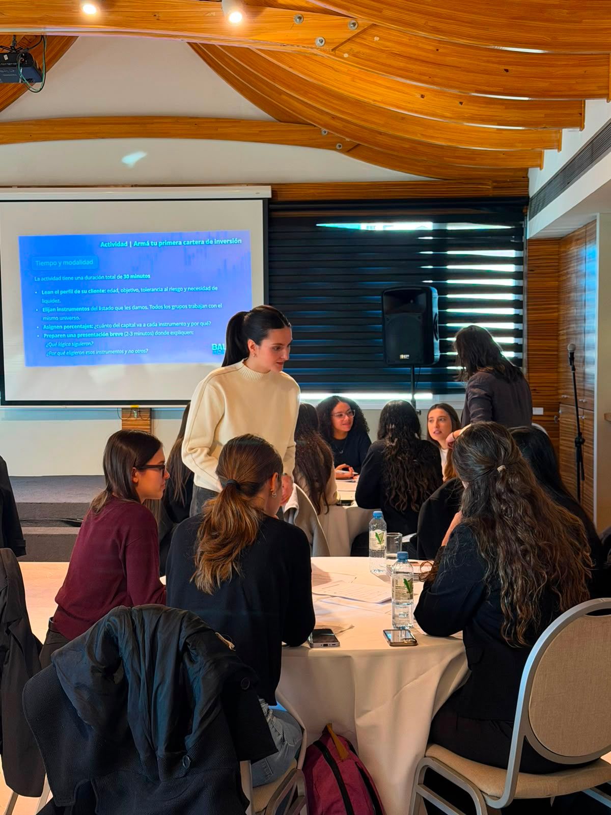 Networking de Mujeres en Finanzas en Balanz Capital 3