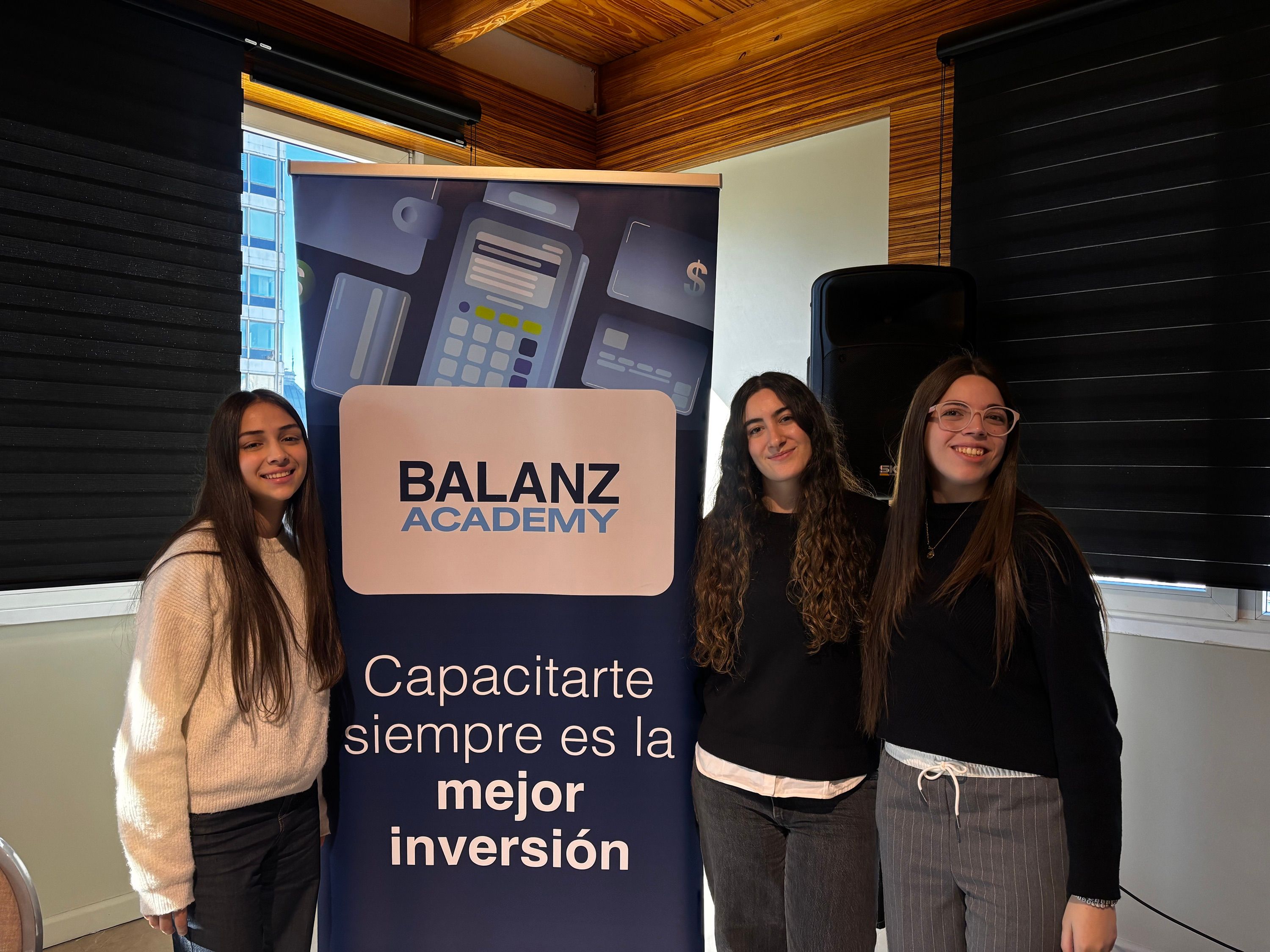 Networking de Mujeres en Finanzas en Balanz Capital 4