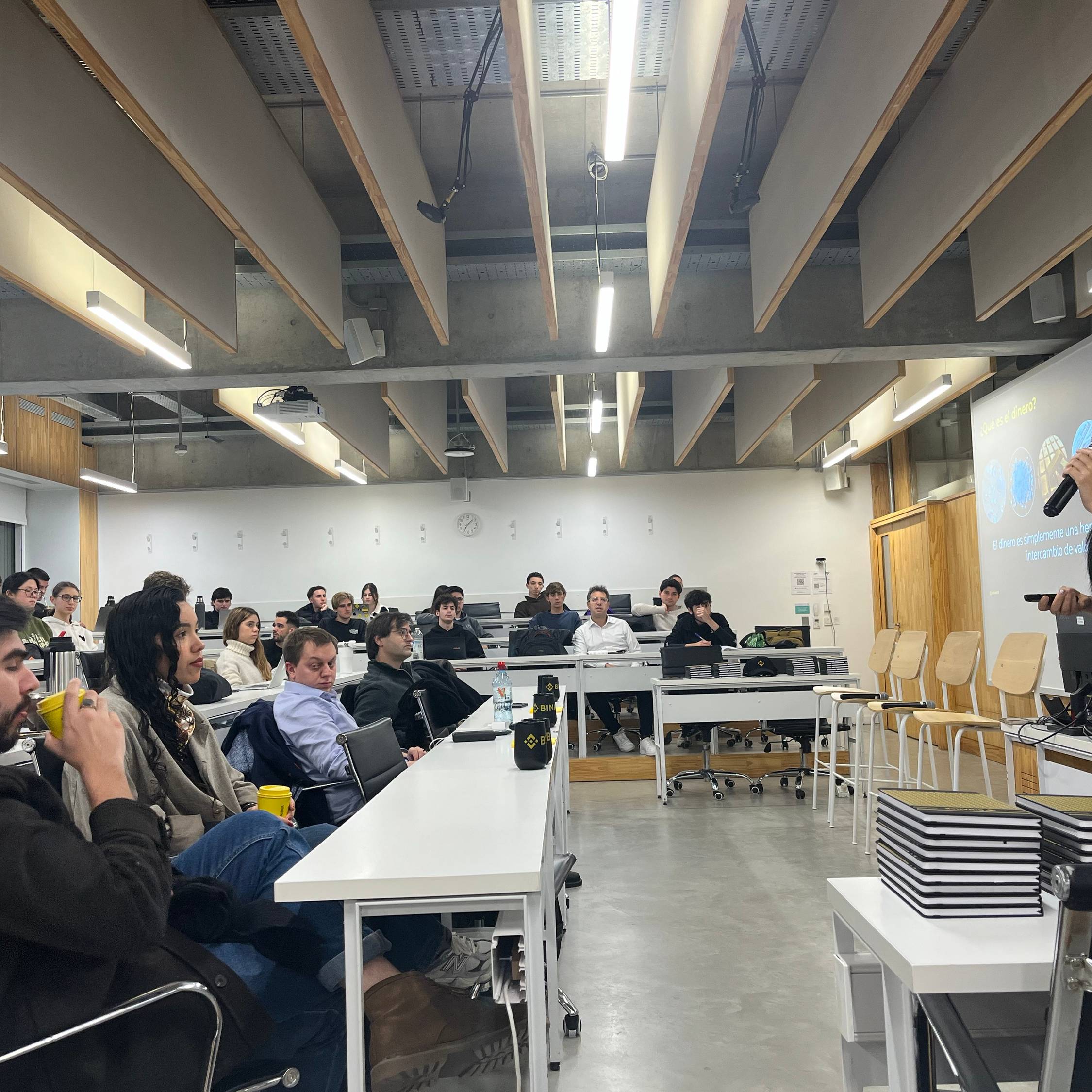 Binance University Tour: blockchain, crypto y Web3 3