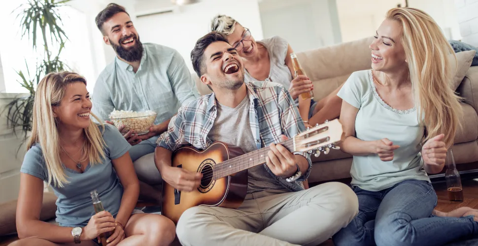 Is It Better to Room with Friends or Strangers in College?