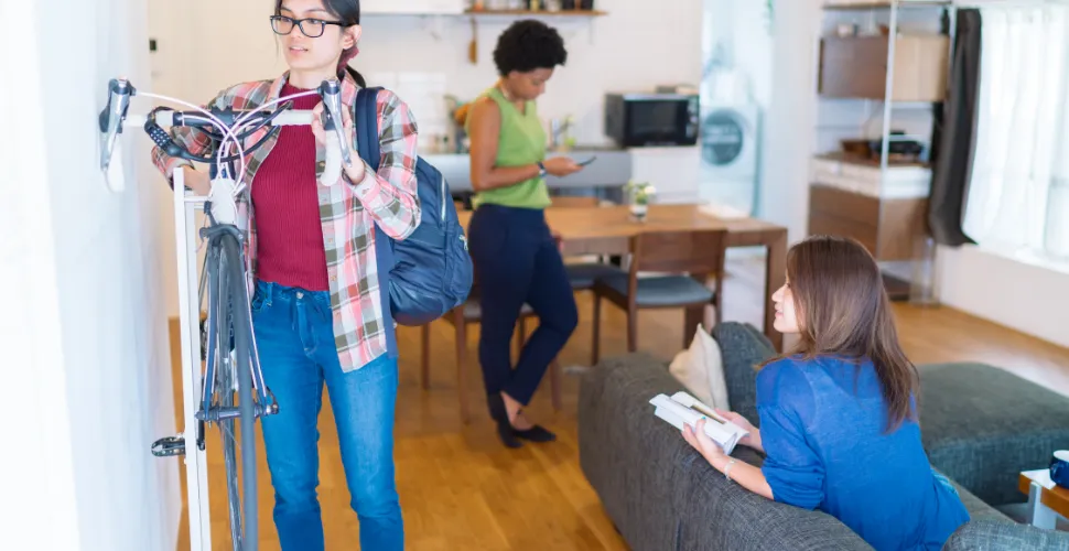 Living in a Shared Apartment: Pros and Cons for Students