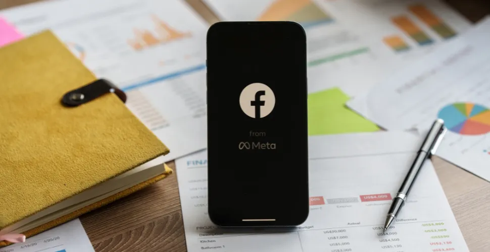 BeRoomie vs Facebook Groups: Which Is Better for Roommate Search?