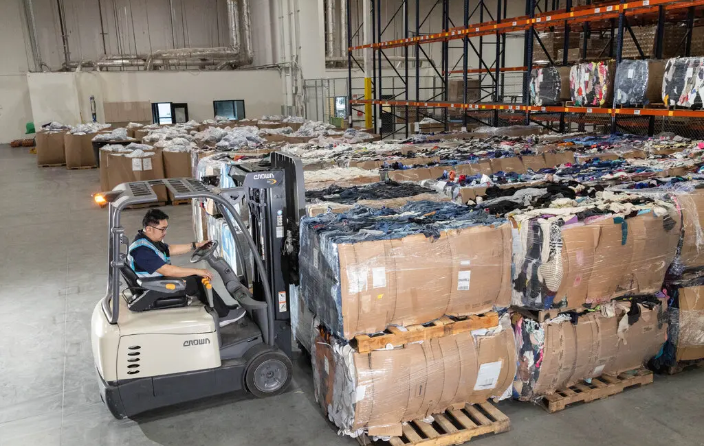 Supercircle warehouse
