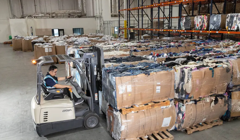 Supercircle warehouse