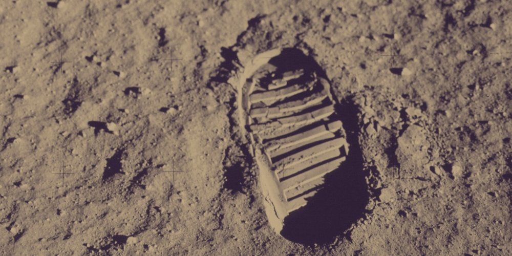 An image commemorating the Apollo 11 moon landing.