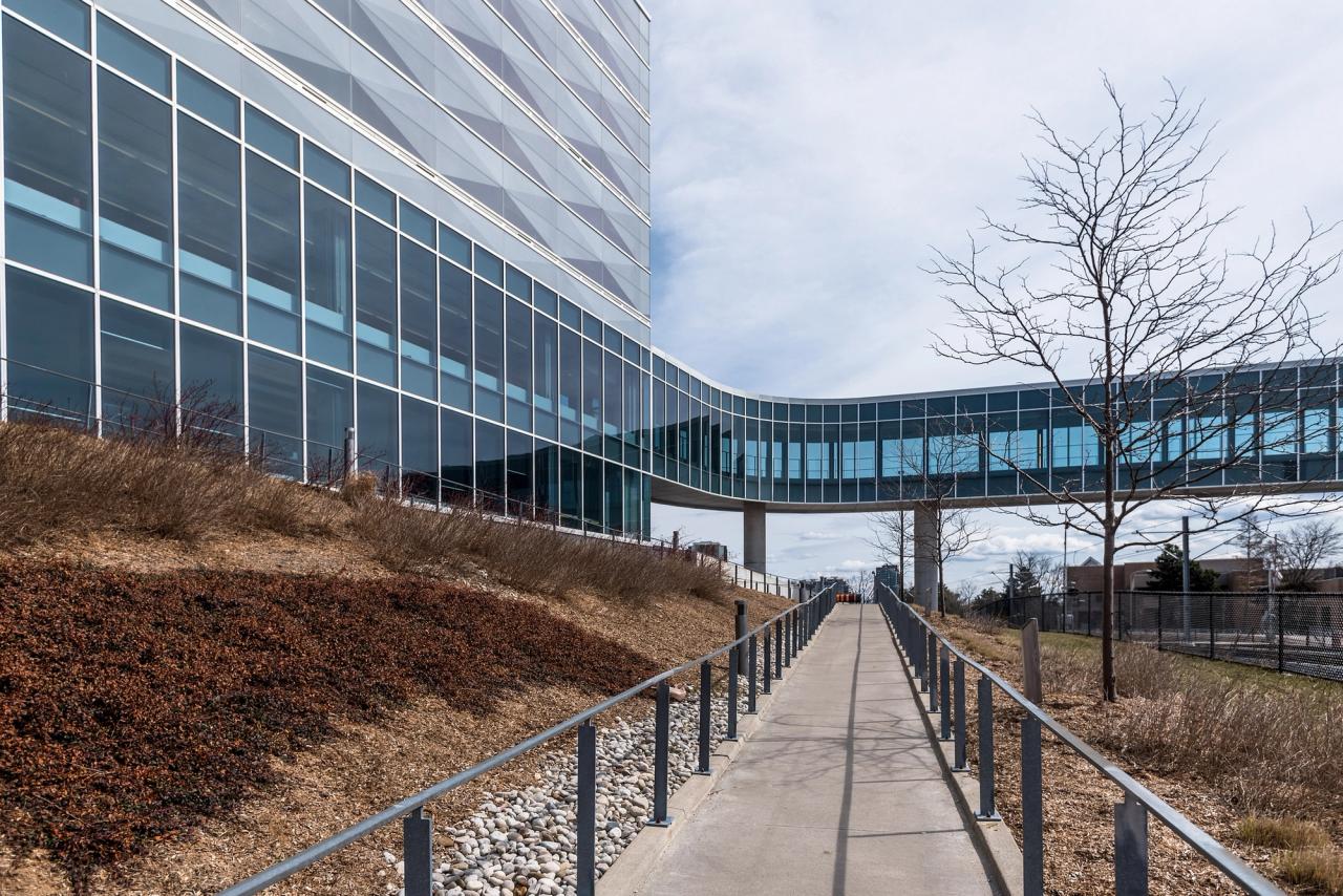 EllisDon - University of Waterloo - Engineering 7 Building