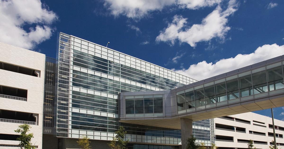 EllisDon - Pearson Airport Parking Garage