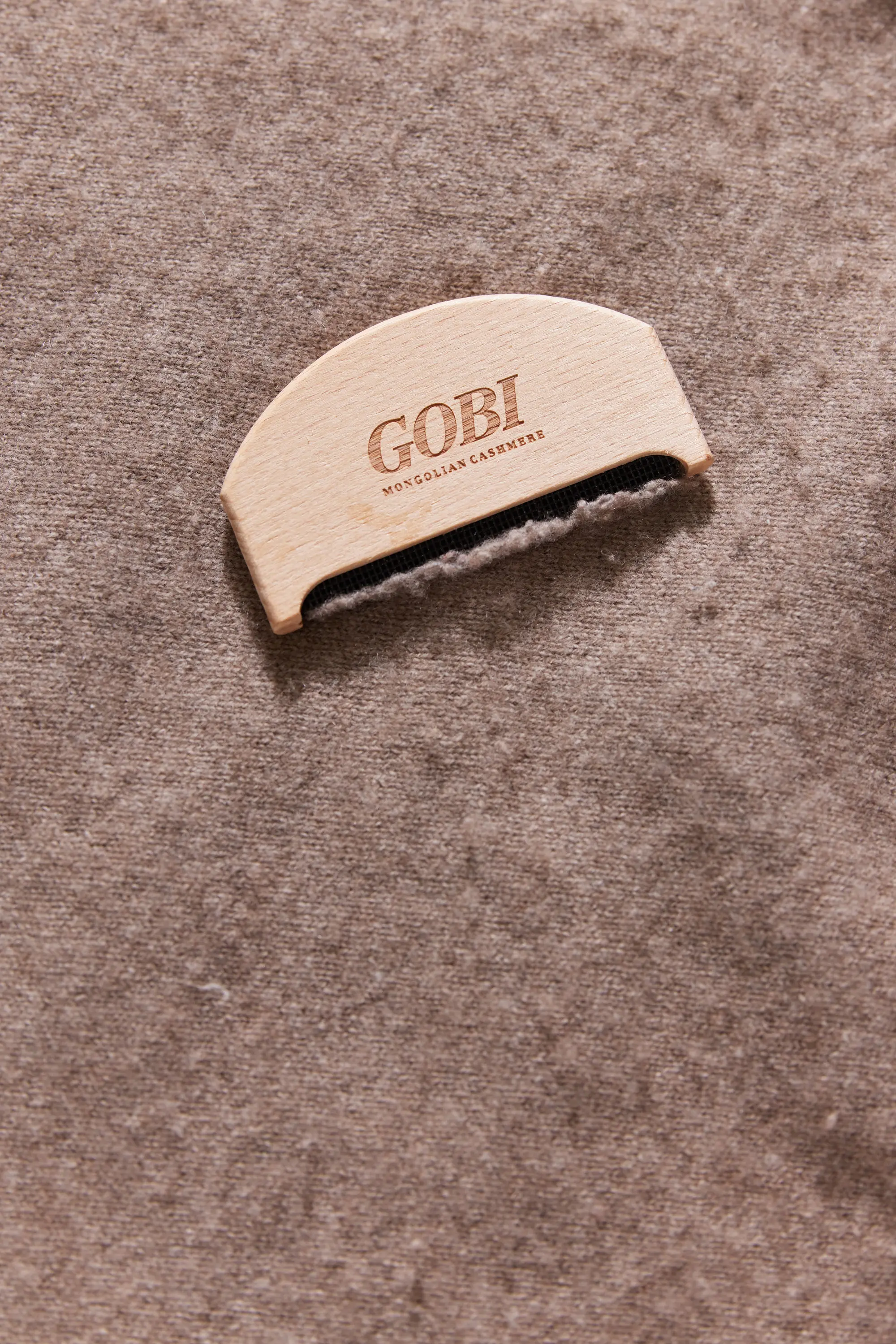 Cashmere SOS: How to Repair Snags, Pilling, and Everyday Wear