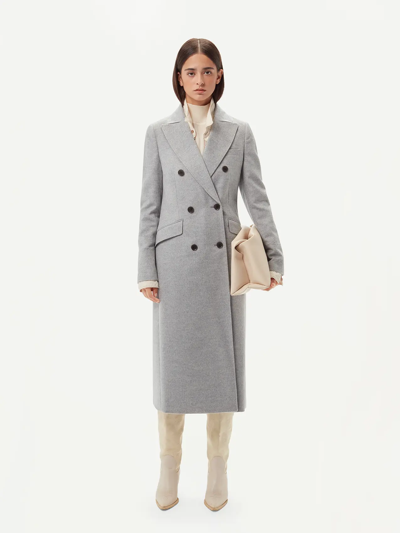 Long grey cashmere coat outfit | GOBI Cashmere