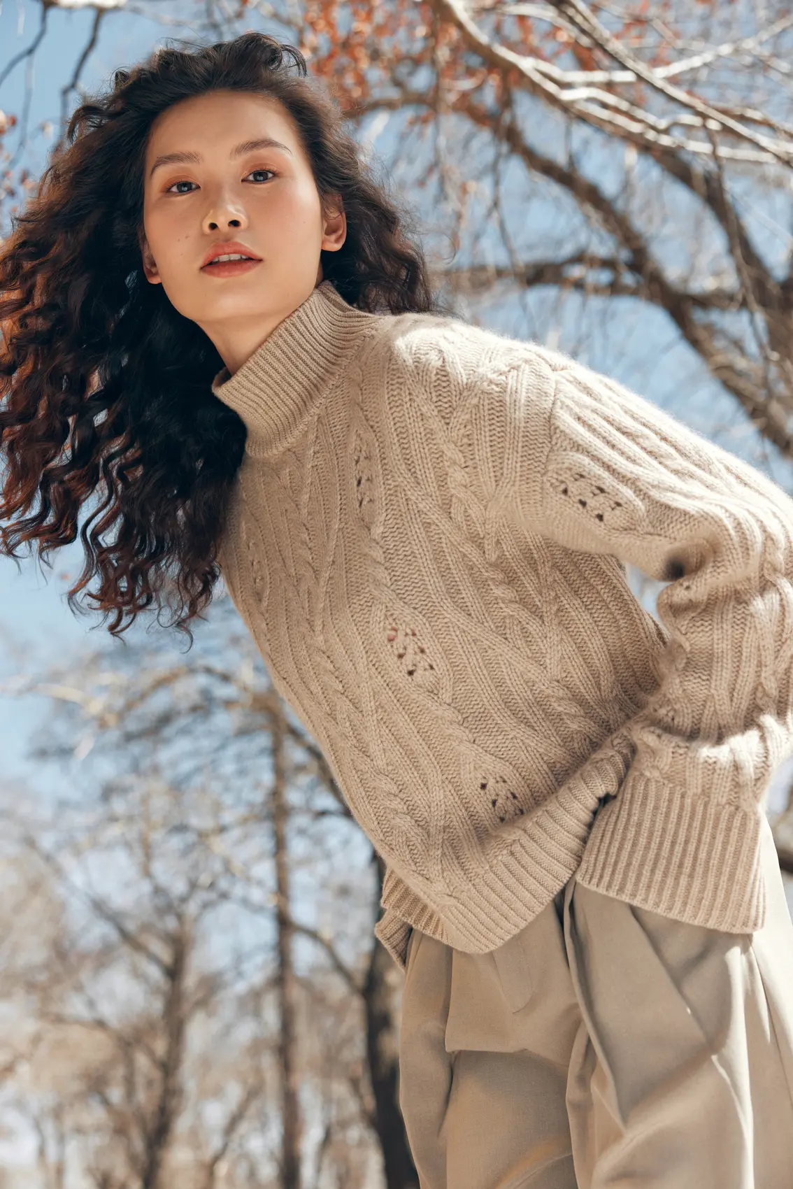 Cable knitted beige color high neck cashmere jumper | GOBI UK