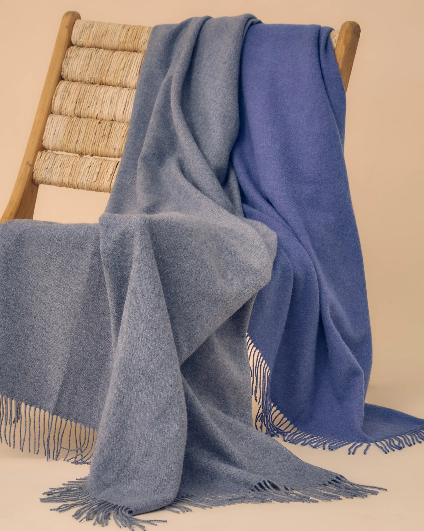 Cashmere Scarf: Elevating Everyday Looks 