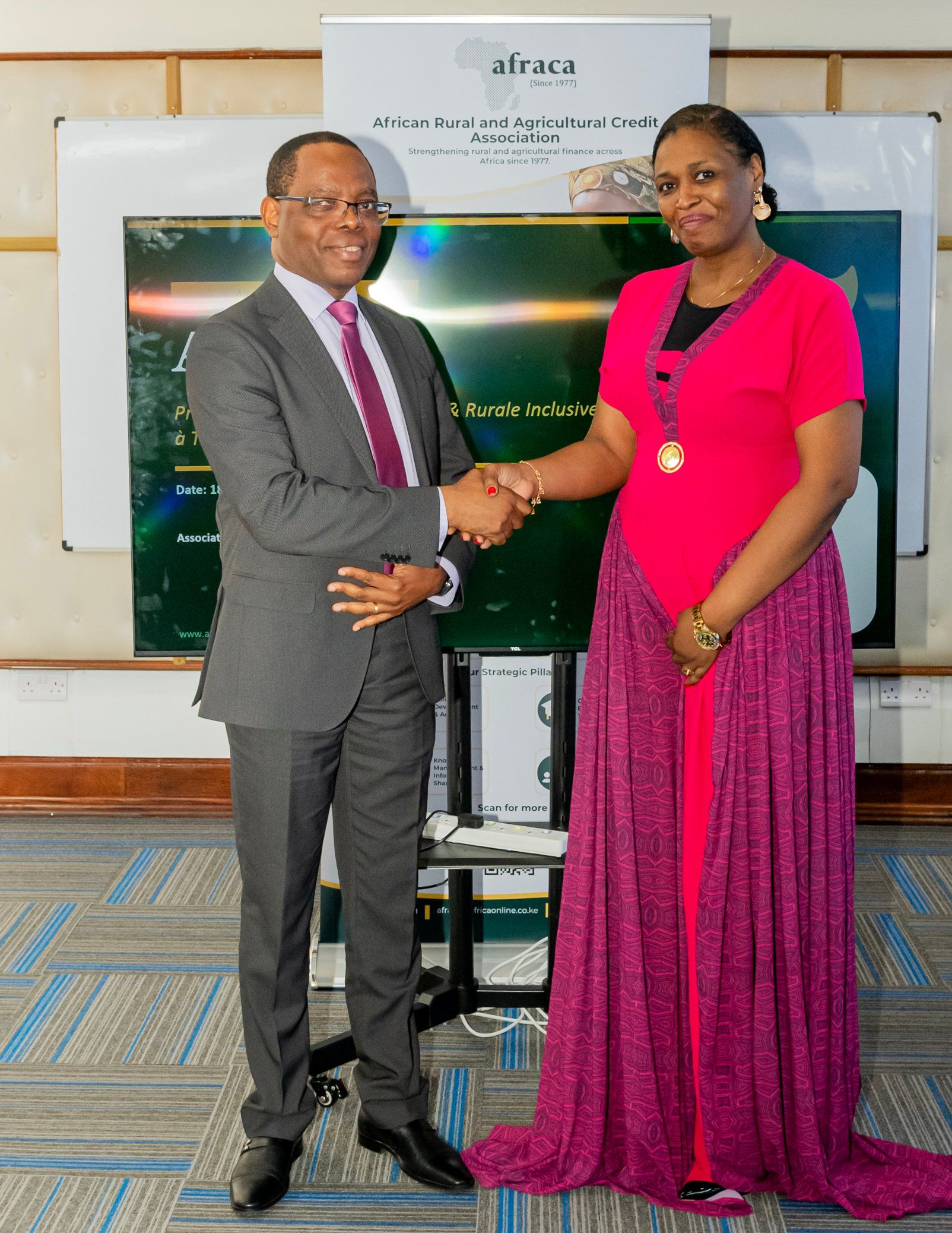Banco Central de São Tomé e Príncipe and AFRACA discuss the blue economy, collateral registries, credit and guarantees