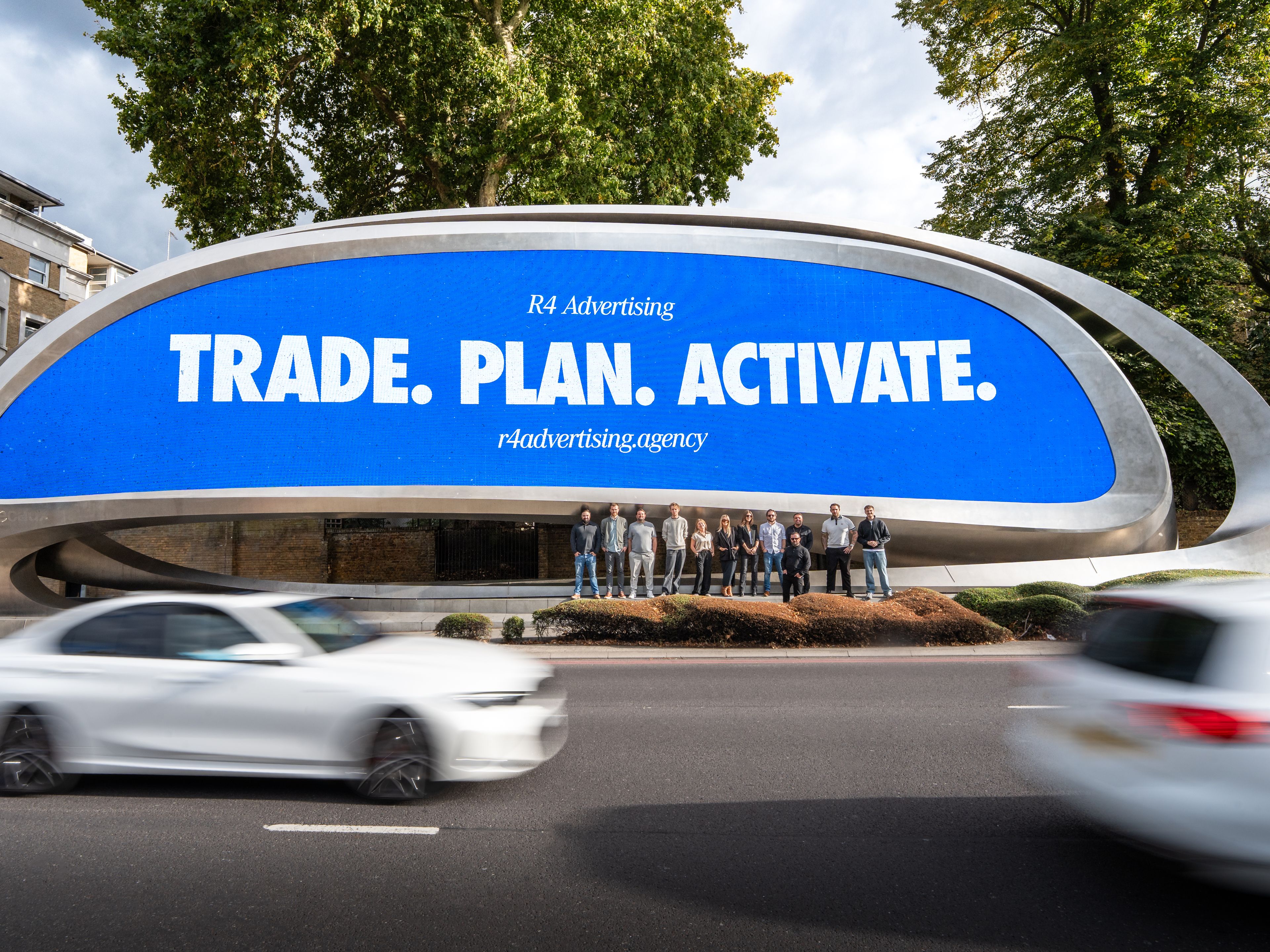 R4 Advertising - Media Buying and Planning - London & Cardiff