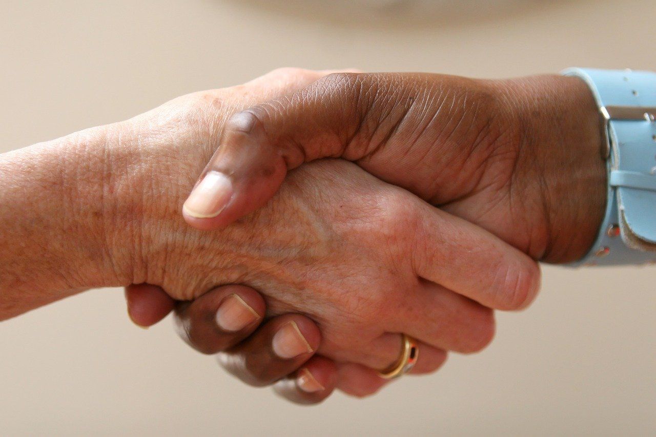 How to sell on Facebook Marketplace: Handshake