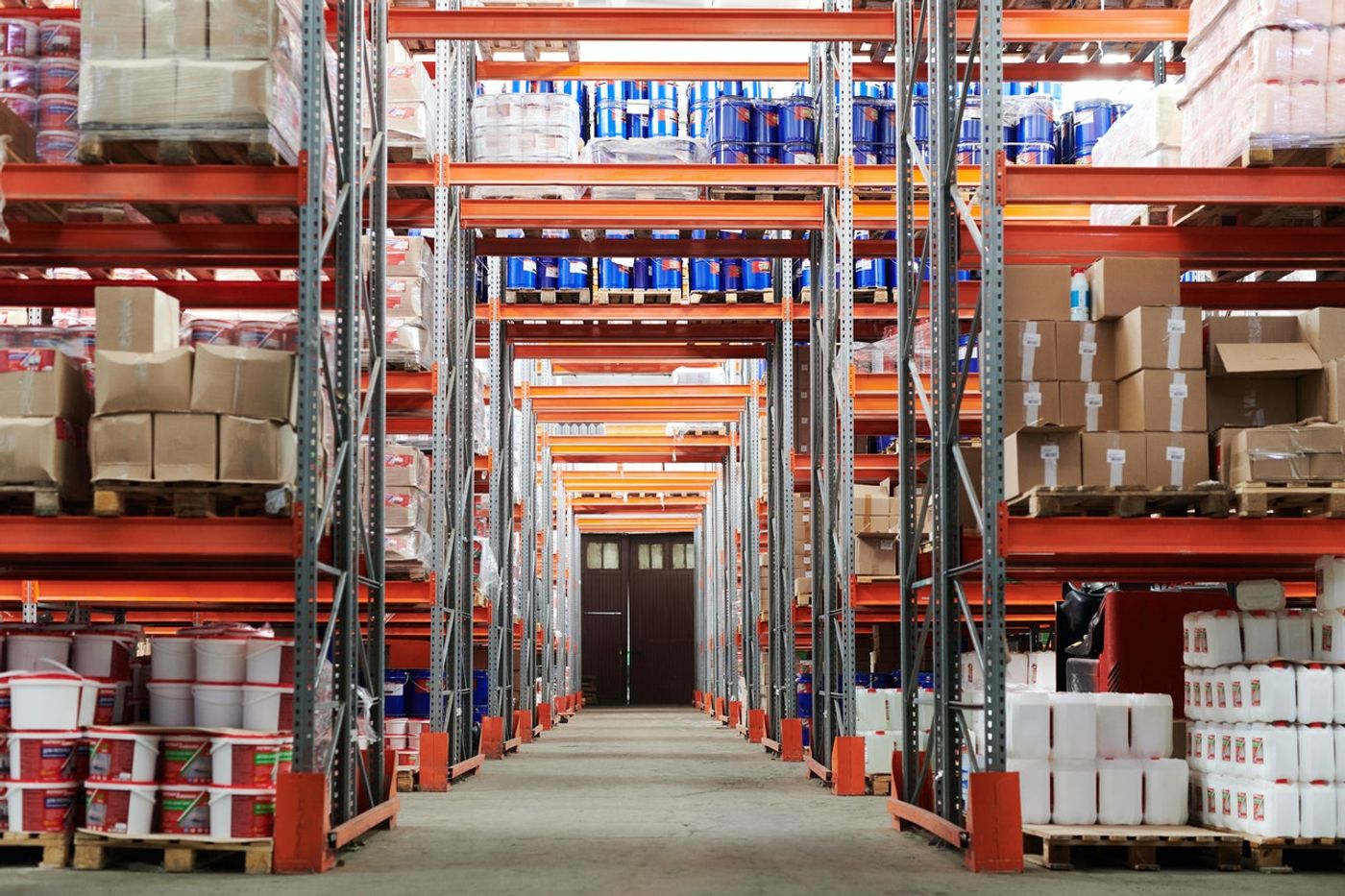 Amazon FBA acquirers: Photo of a giant e-commerce warehouse filled with goods
