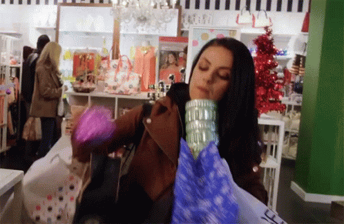 PickFu holiday shopping survey: online vs in store shopping