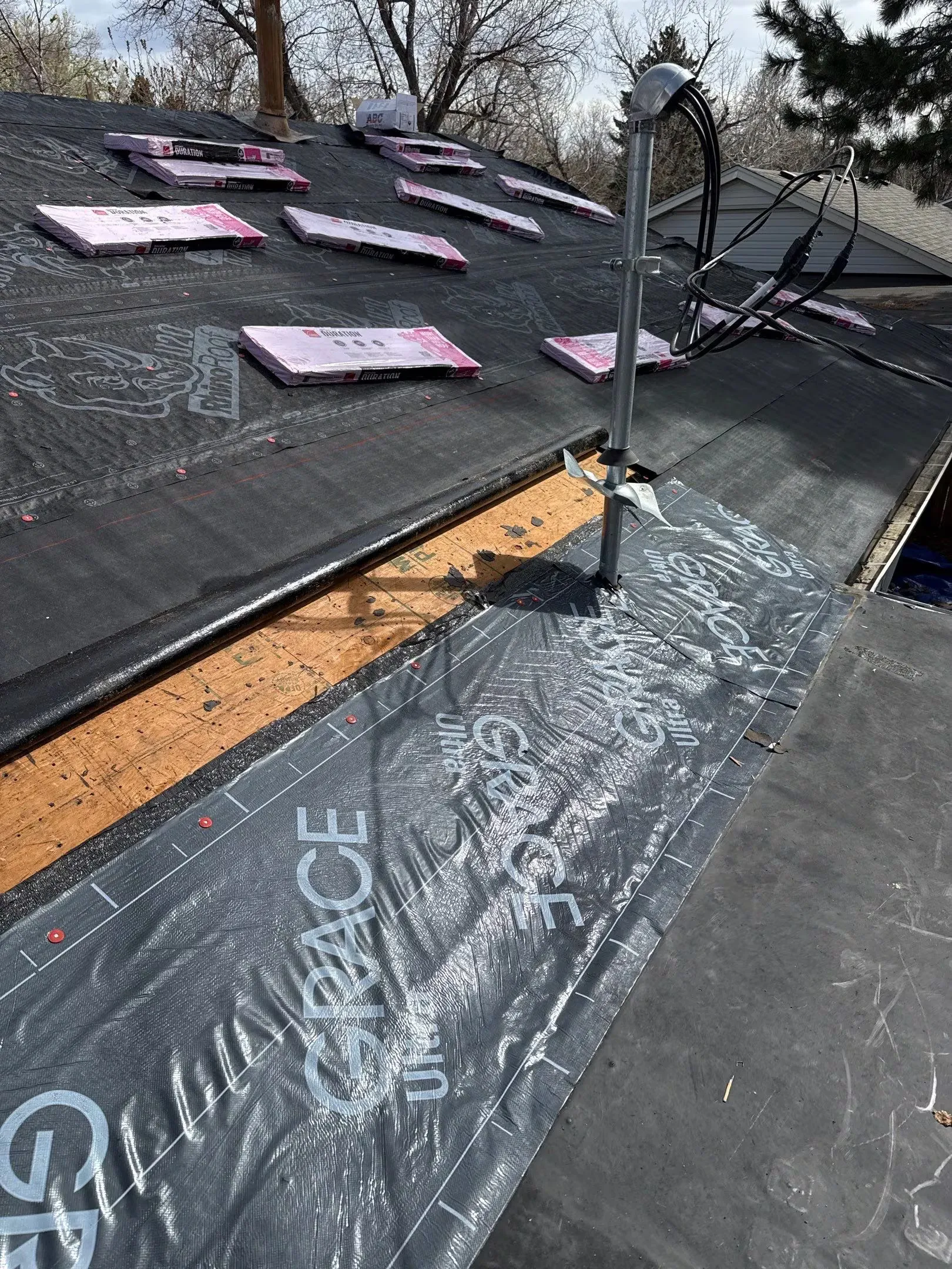 Roof Replacement Work Image in Littleton, CO