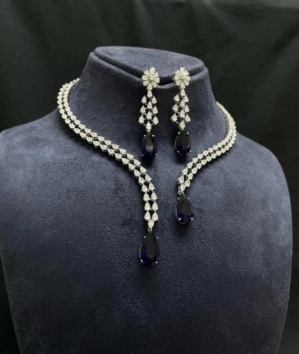Elegant Blue Stone Fancy Diamond Necklace Set detail 2