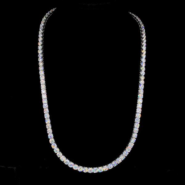 22-Inch 50-Pointer Tennis Chain detail 1