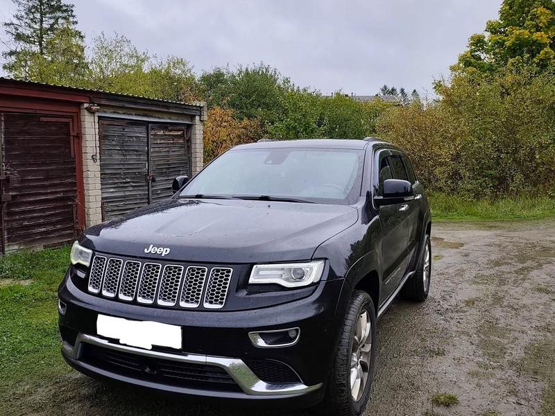 Black Jeep Grand Cherokee 2016 after an AdBlue solution and Stage 1 chip tuning