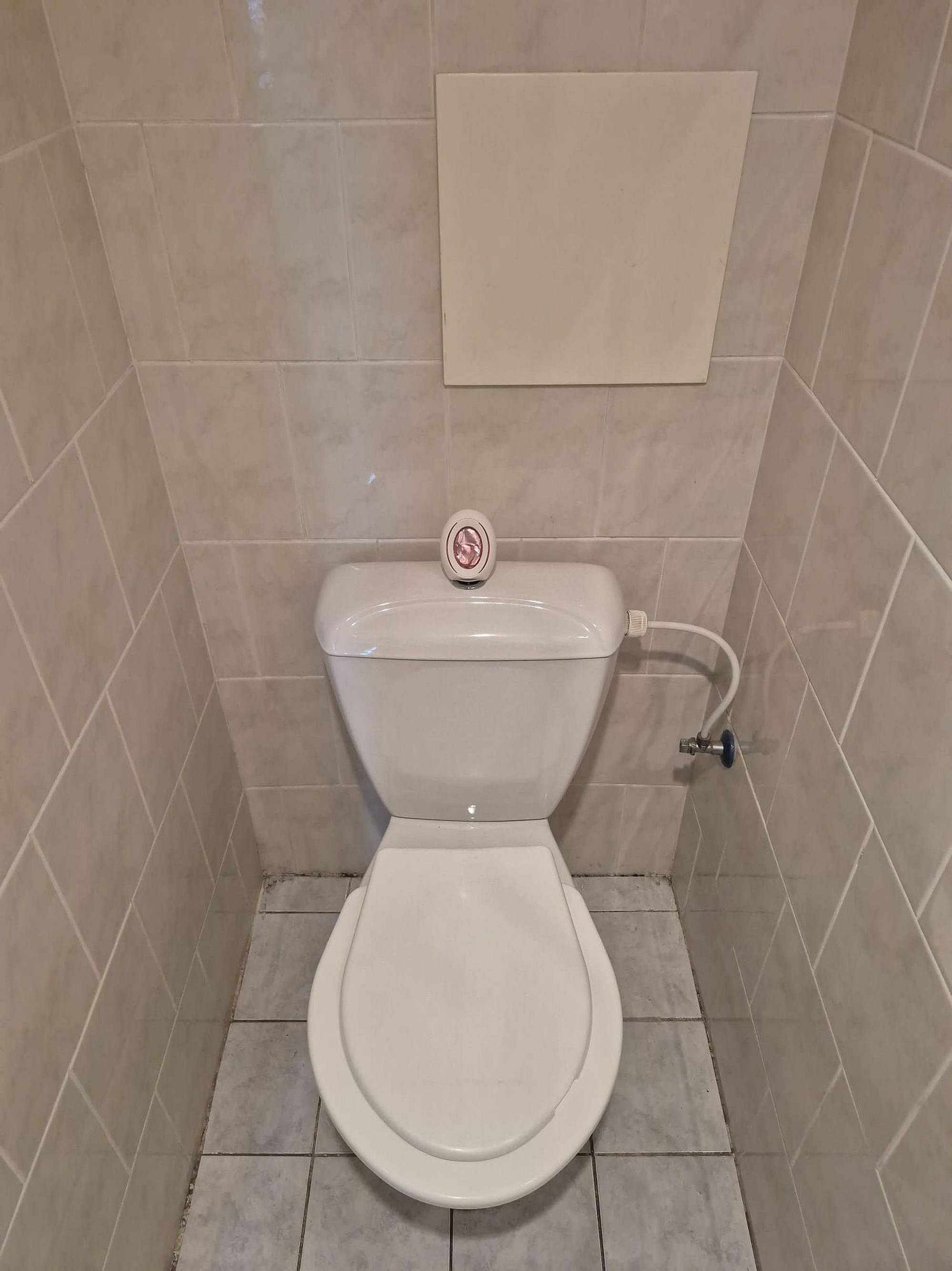 Pronájem cihlového bytu 1+1   v širším centru Plzně  – foto 4